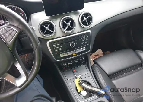 2018 Mercedes-Benz Cla 250 z USA, uszkodzony, nr VIN WDDSJ4EB7JN607837